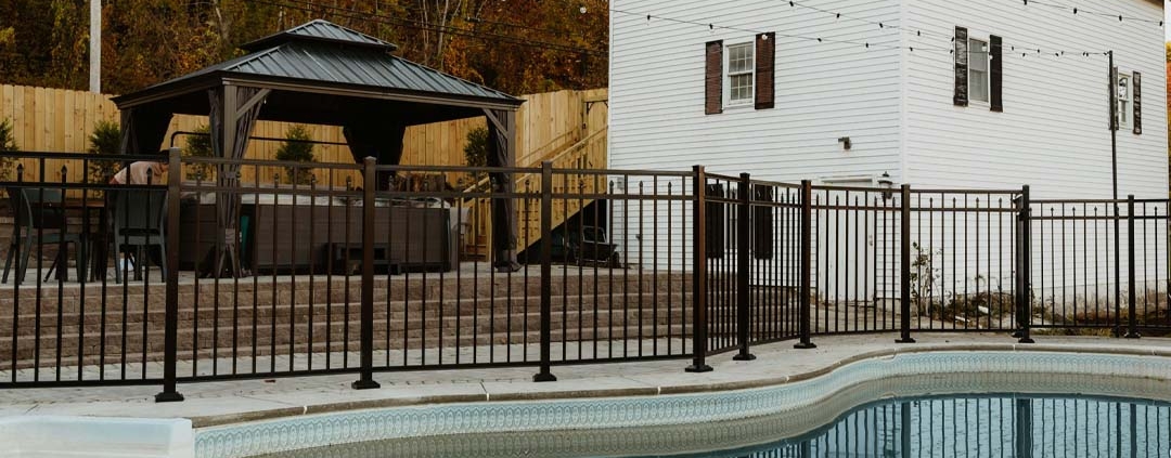 concrete-pool-deck-kelowna-landscaping